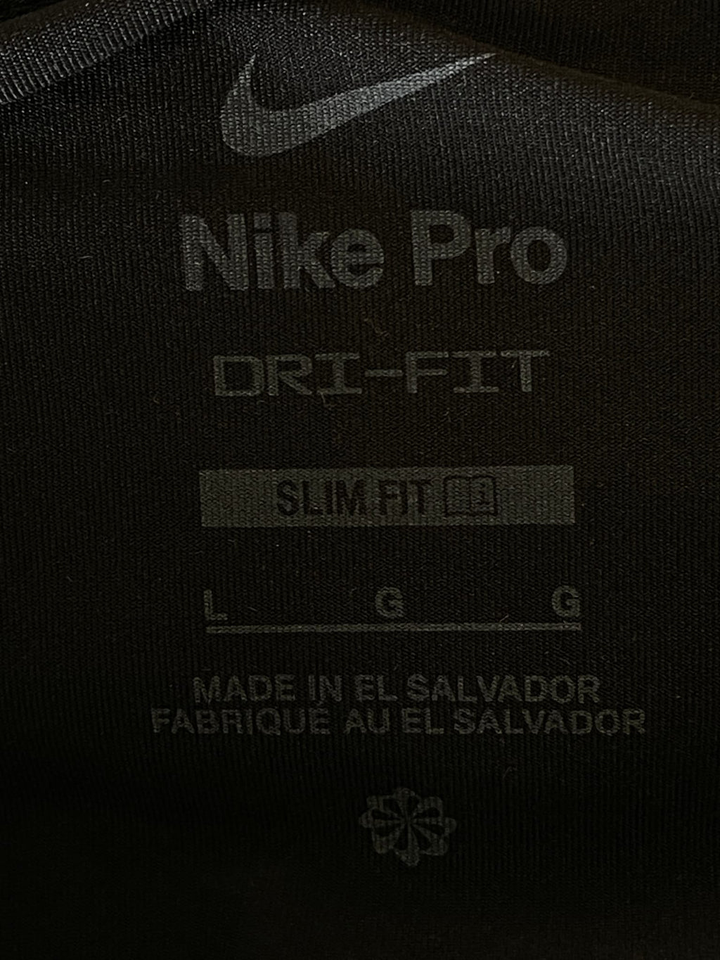 Nike Tight Center Swoosh Fitness Top