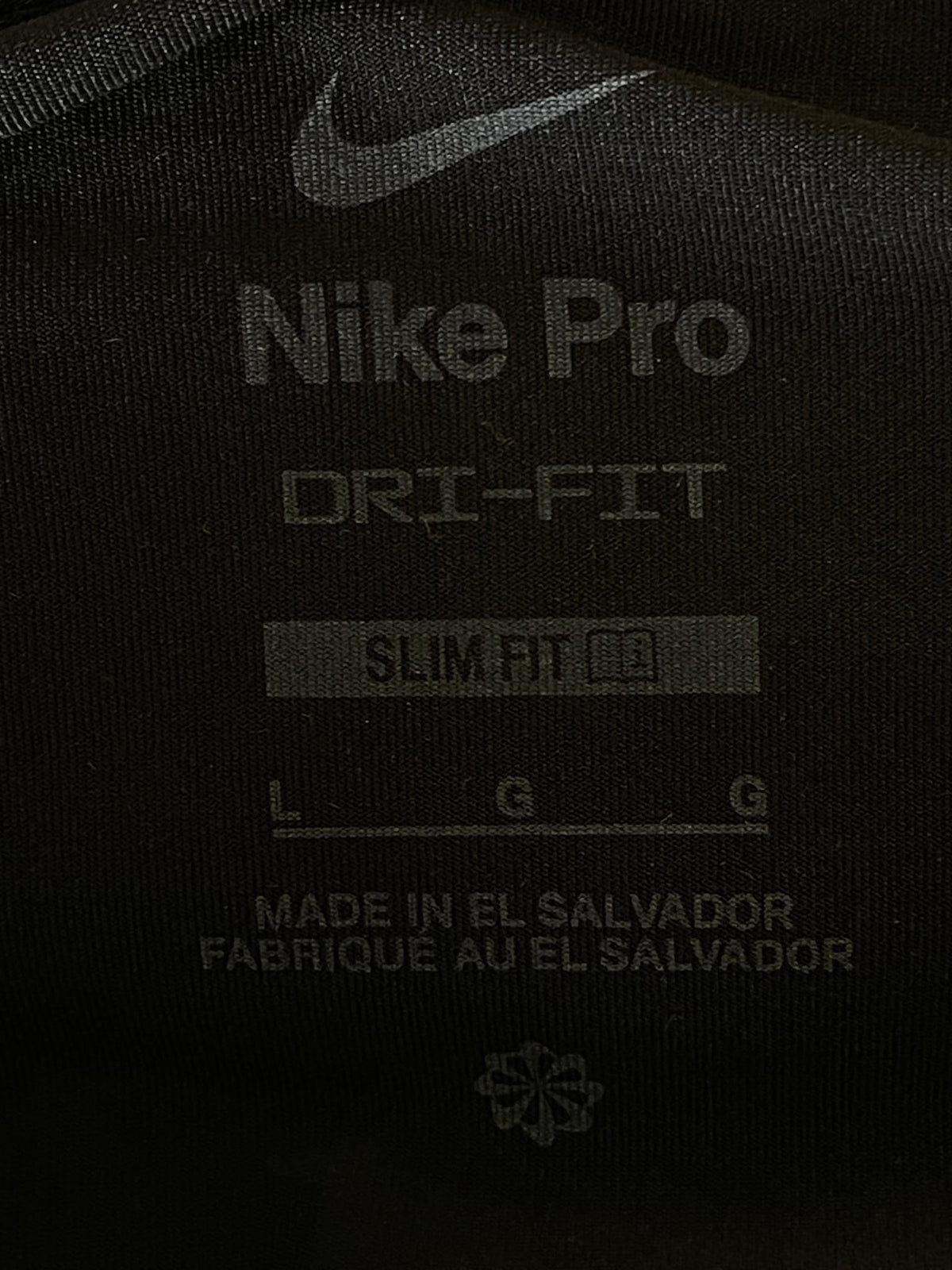 Nike Tight Center Swoosh Fitness Top