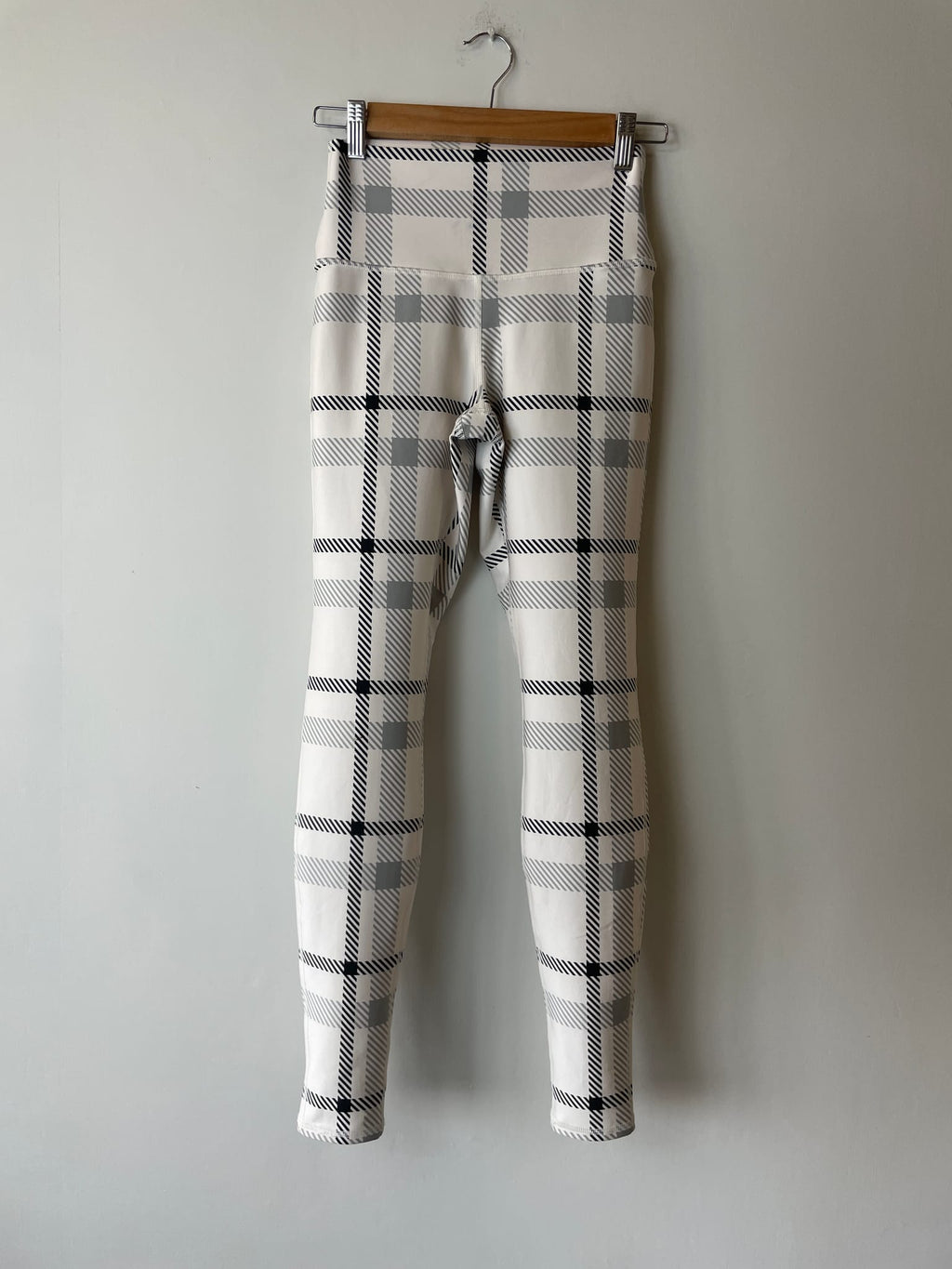 alo Airlift High-Waist Magnified Legging