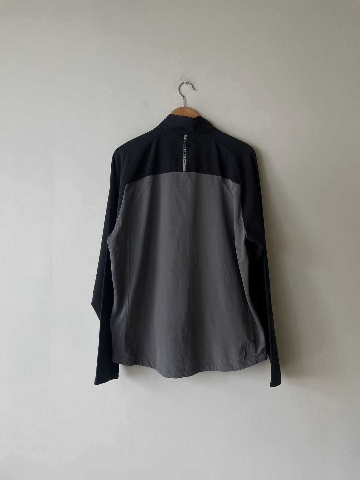 Under Armour Vital Woven Windbreaker Jacket
