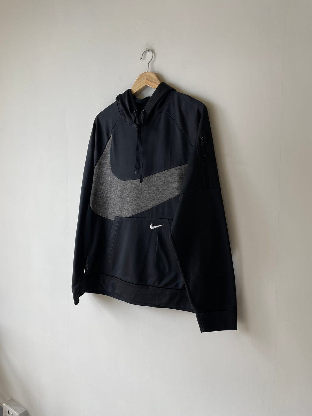 Nike Swoosh Pullover Fitness Hoodie
