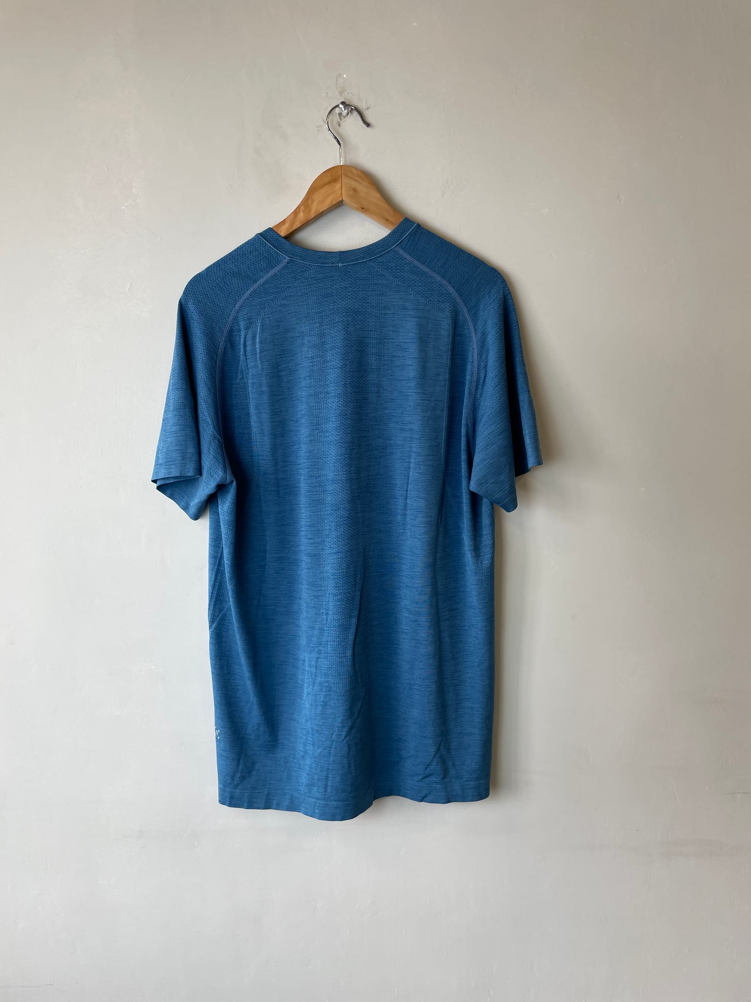Lululemon Metal Vent Tech Tee