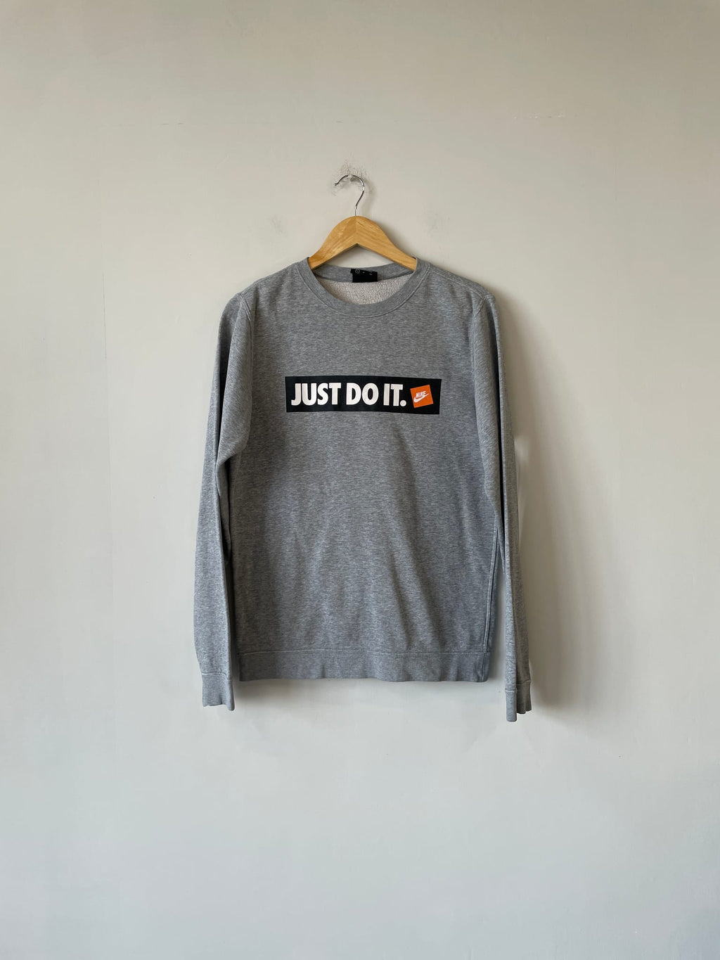 Nike Just Do It Box Logo Crewneck Sweatshirt