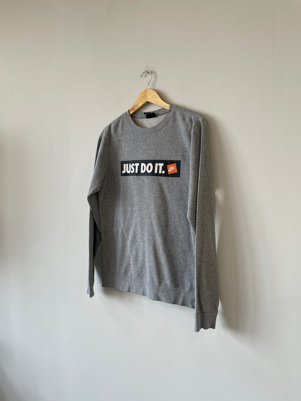Nike Just Do It Box Logo Crewneck Sweatshirt