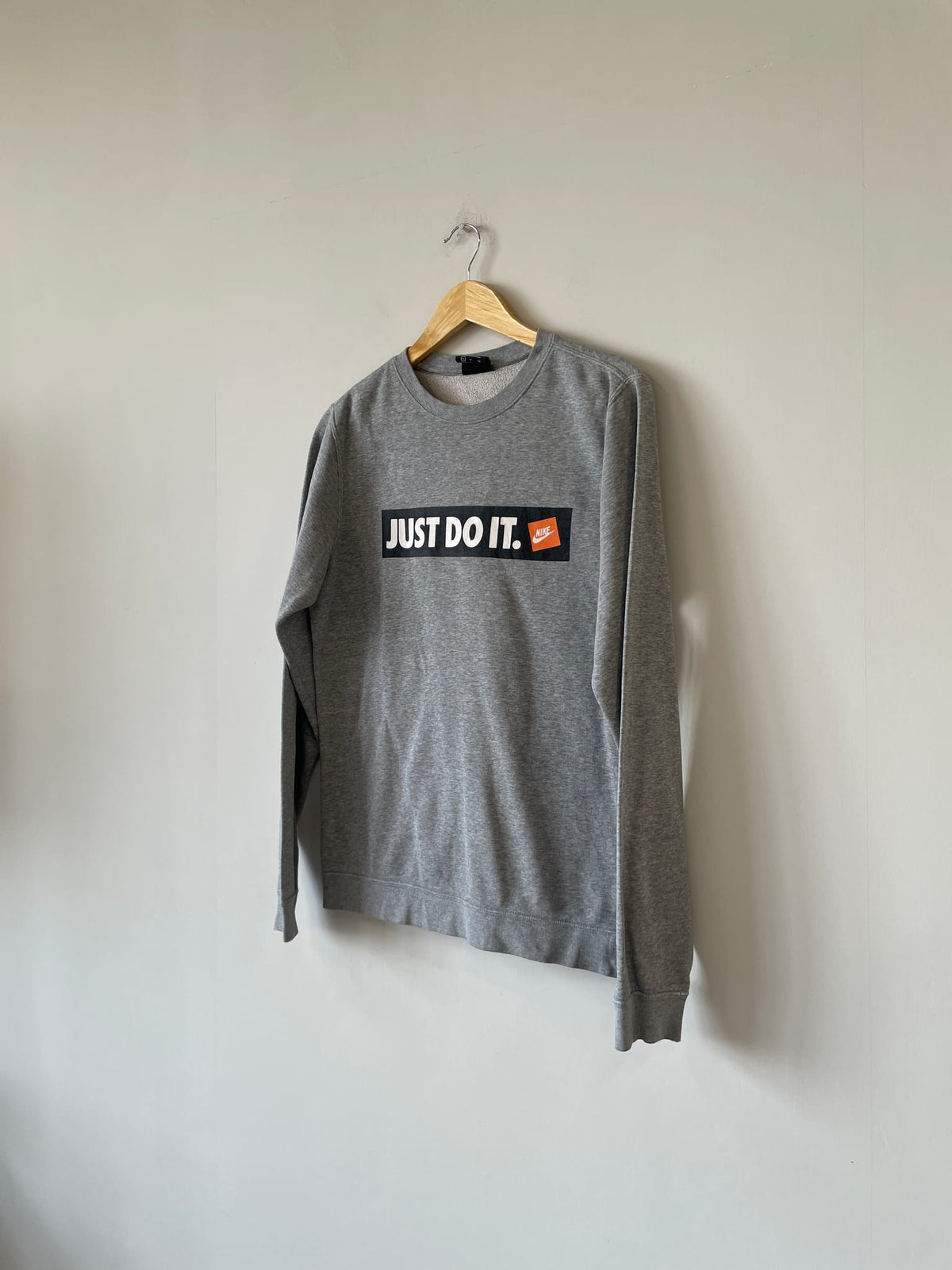 Nike Just Do It Box Logo Crewneck Sweatshirt