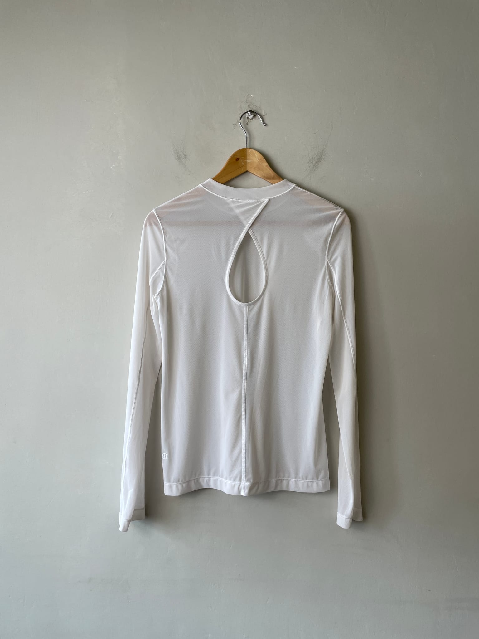 Lululemon Top in White — preloved, curated by Chapter II