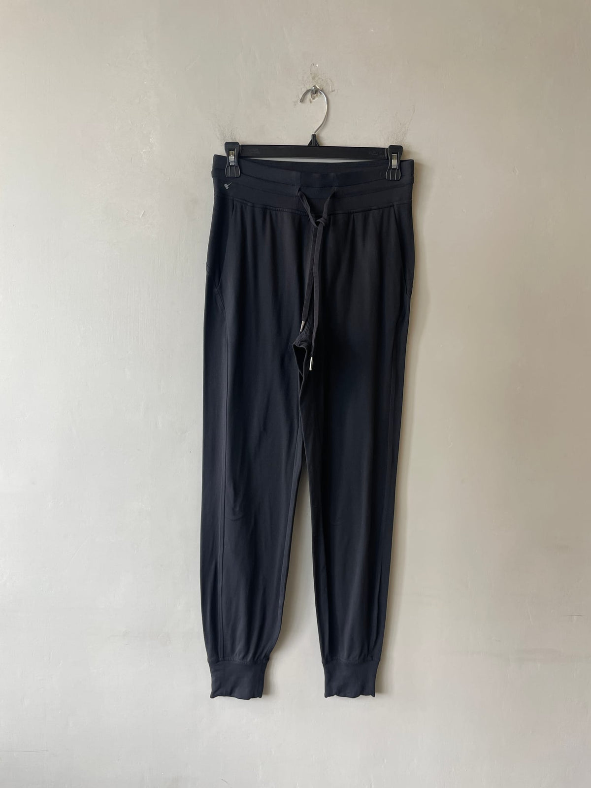 Lululemon Leggings in Black — preloved, curated by Chapter II