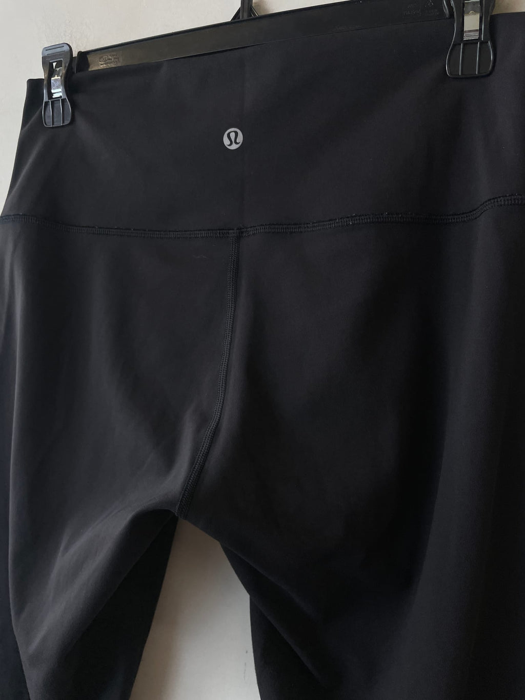 Lululemon Speed Up Crop 21"