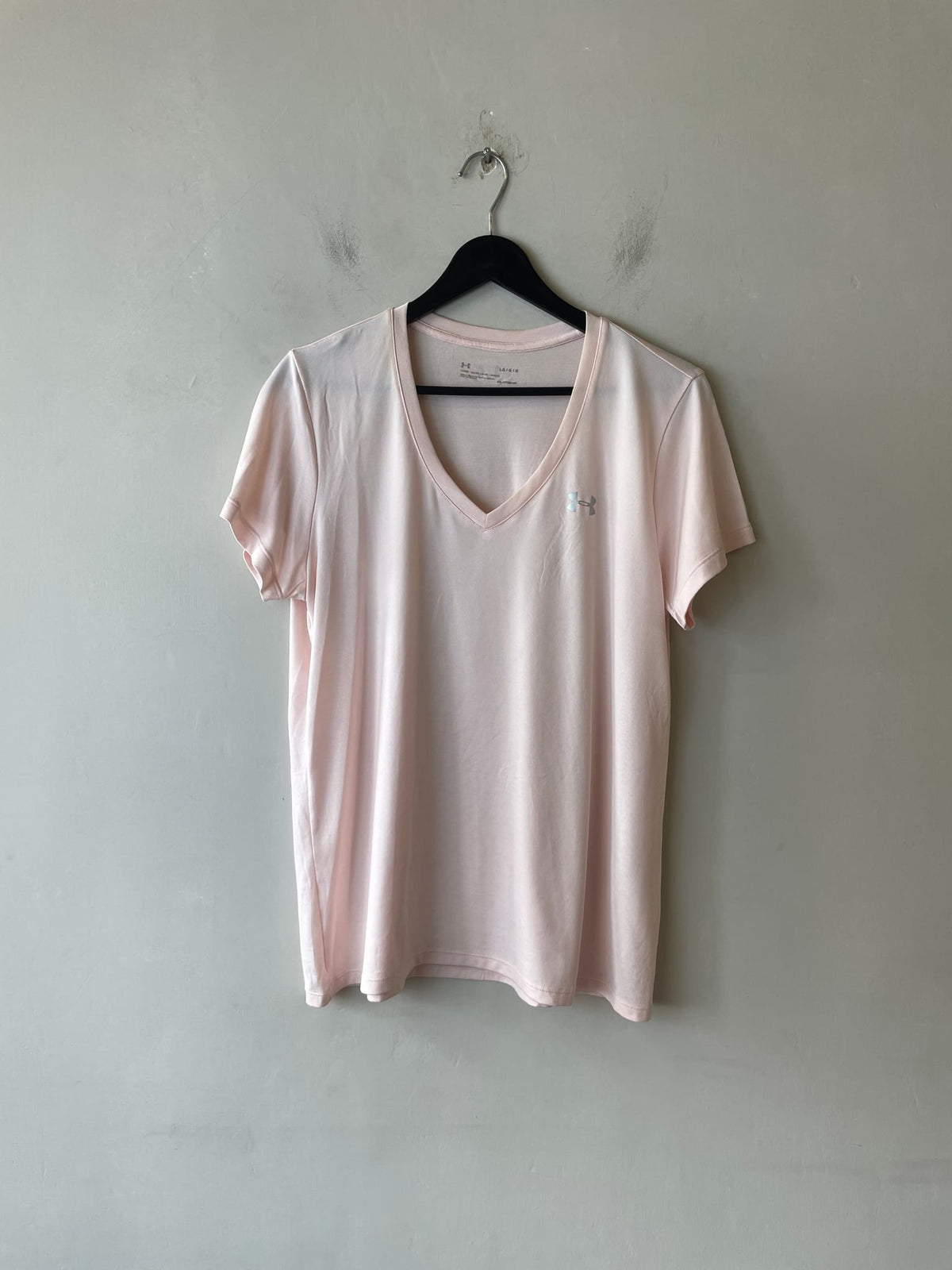 Under Armour Tech V-Neck Tee