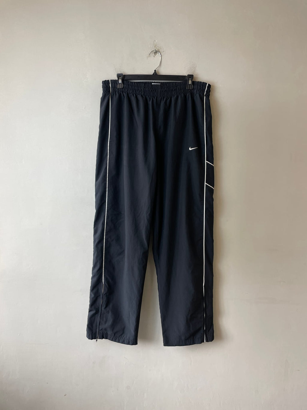 Nike Mesh-Lined Windbreaker Track Pants