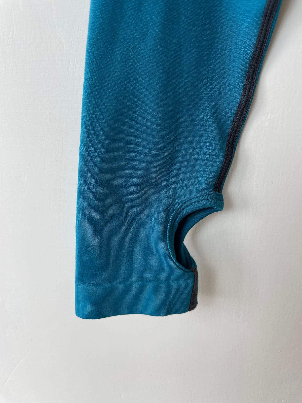 Gymshark Adapt Ombre Seamless Long Sleeve Crop Top