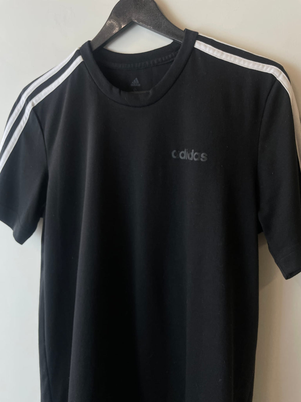 Adidas Essentials 3-Stripes Single Jersey Tee