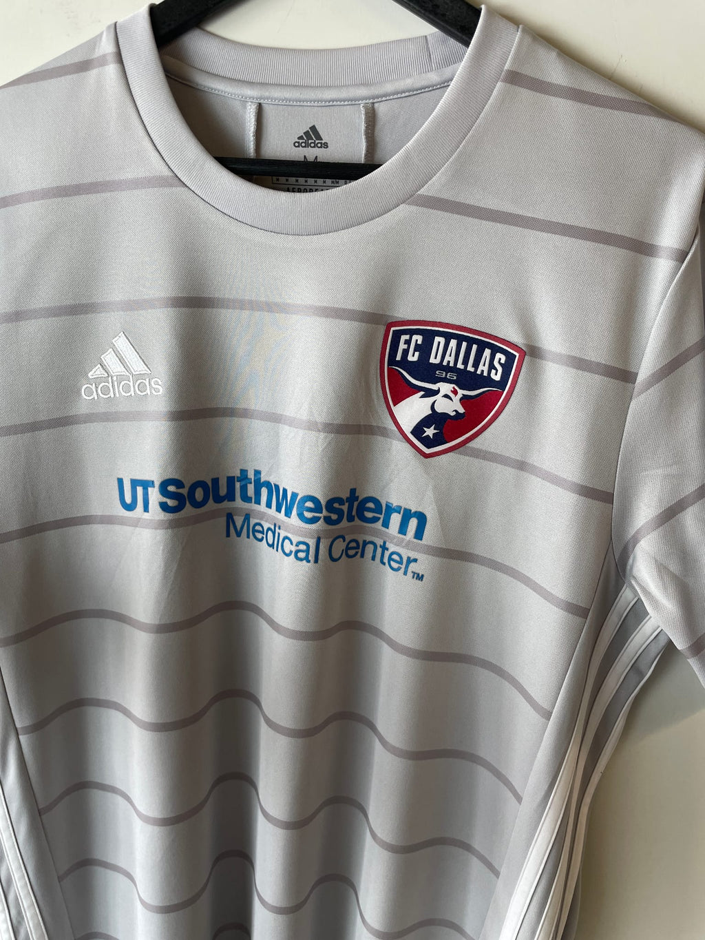 Adidas FC Dallas 2021/2022 Community Kit Secondary Jersey