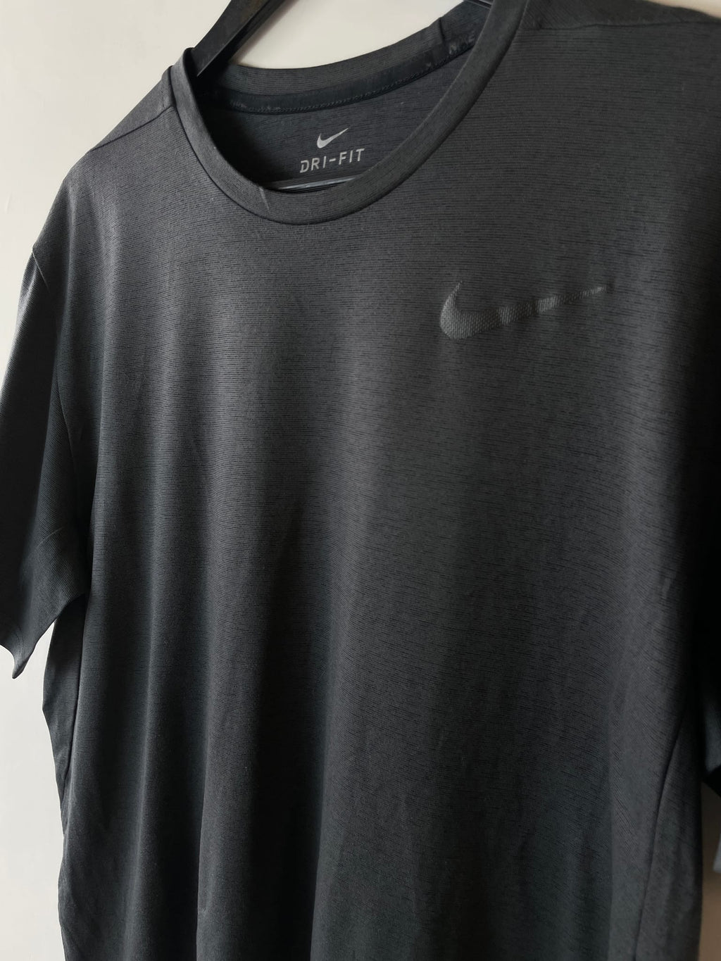 Nike Dri-FIT Legend Training Crew Tee