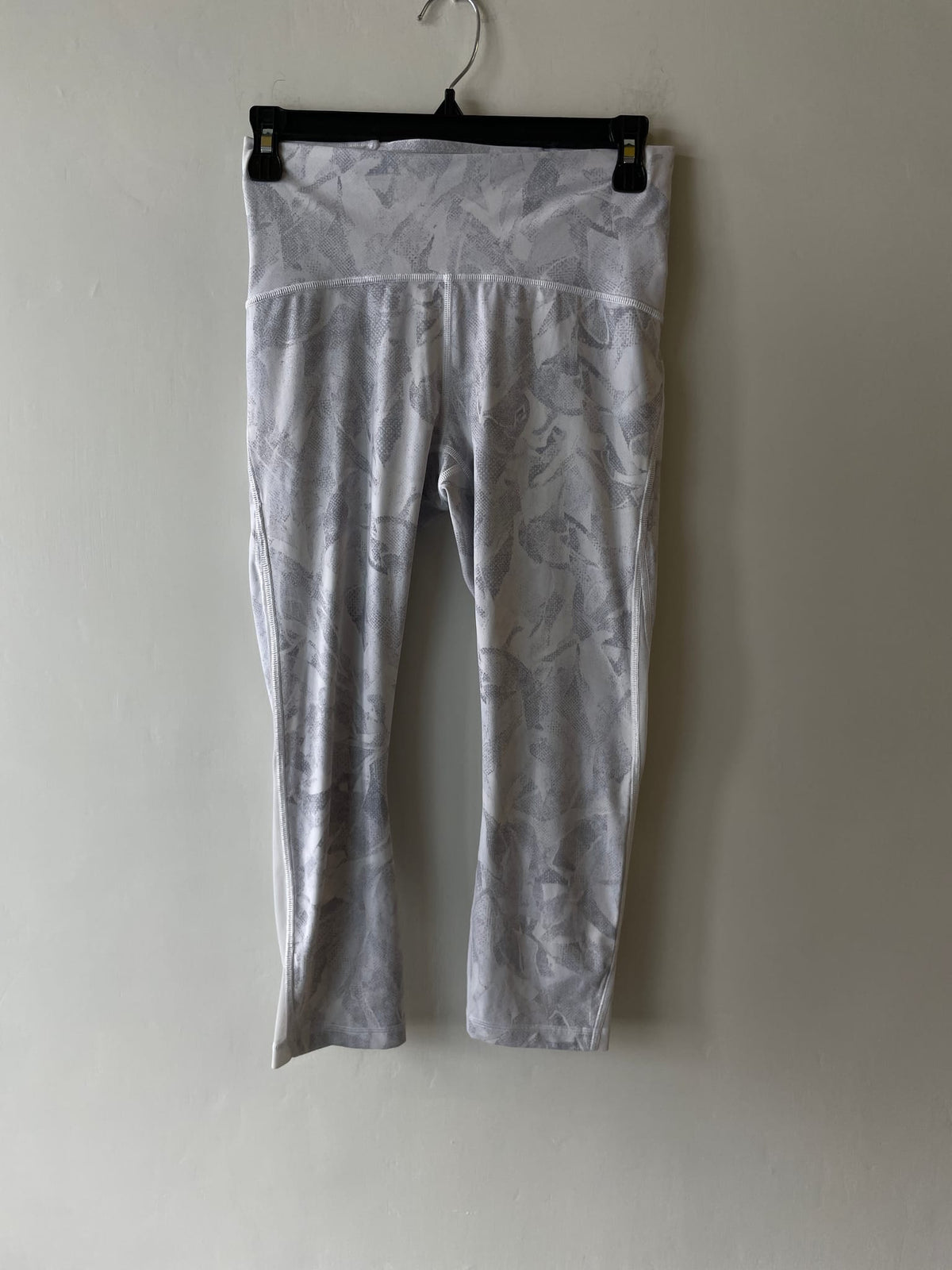 Lululemon Train Times Crop *21"