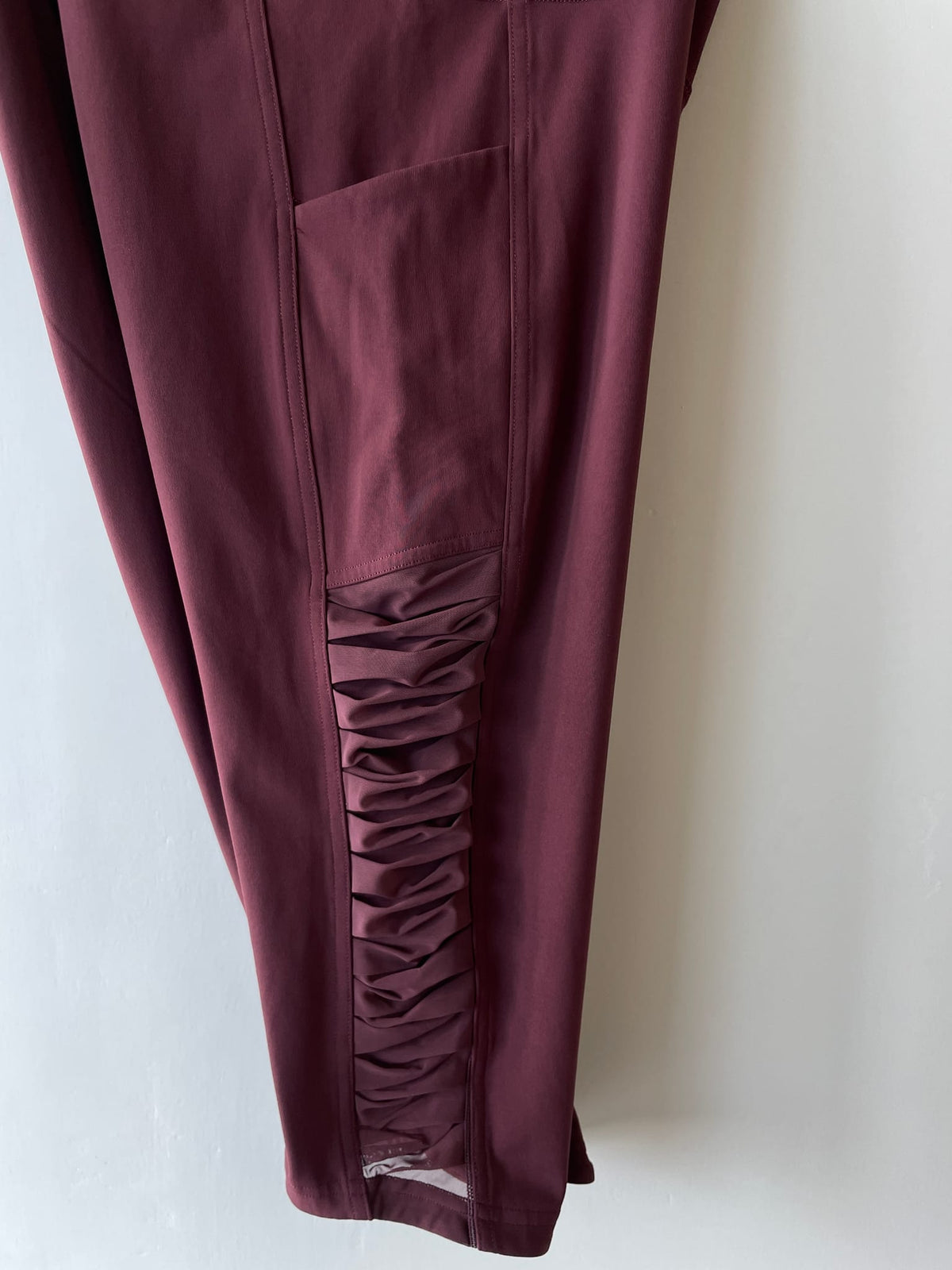 Lululemon Tight Stuff Crop *21"