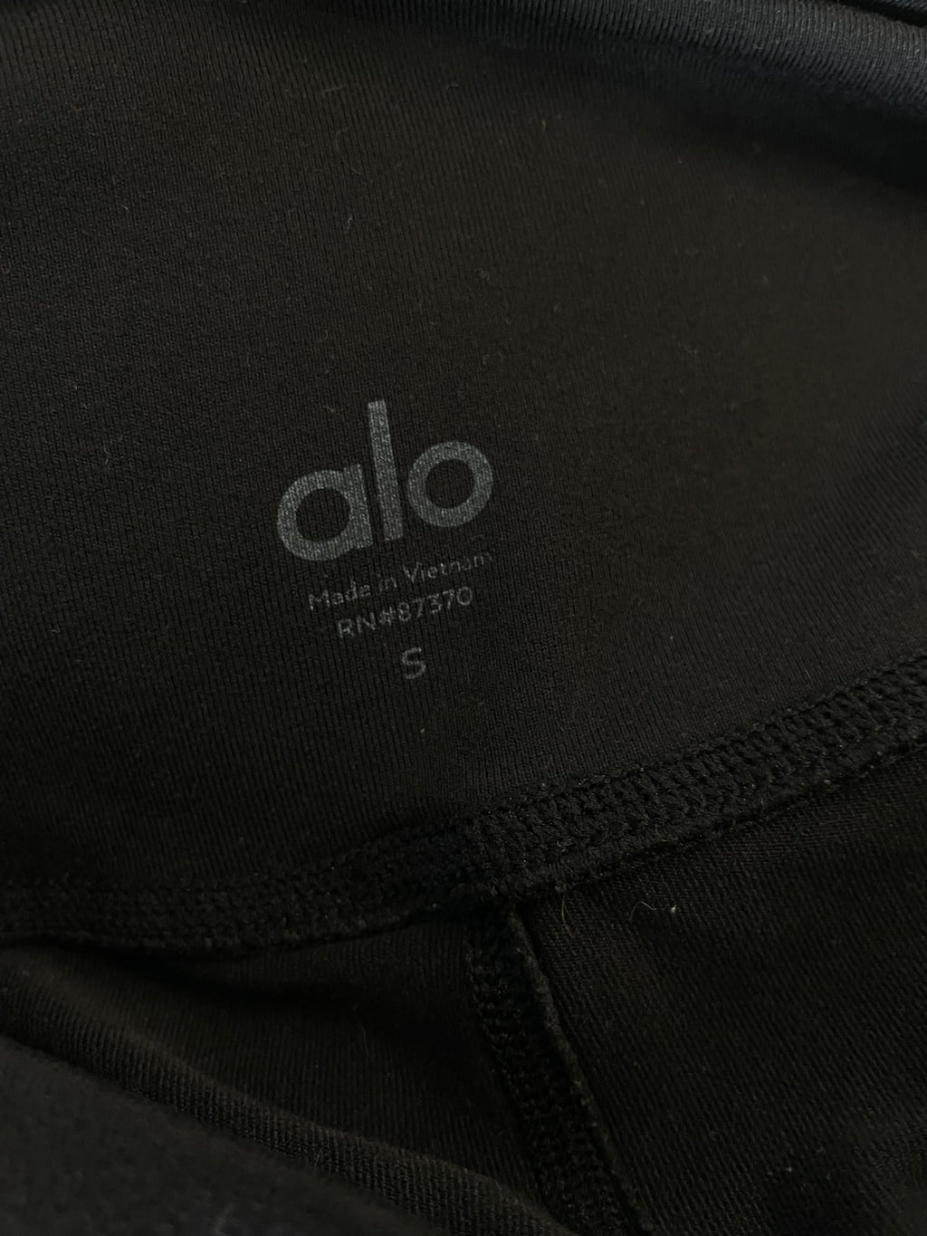 alo High-Waist Mesh Panel Crop Leggings