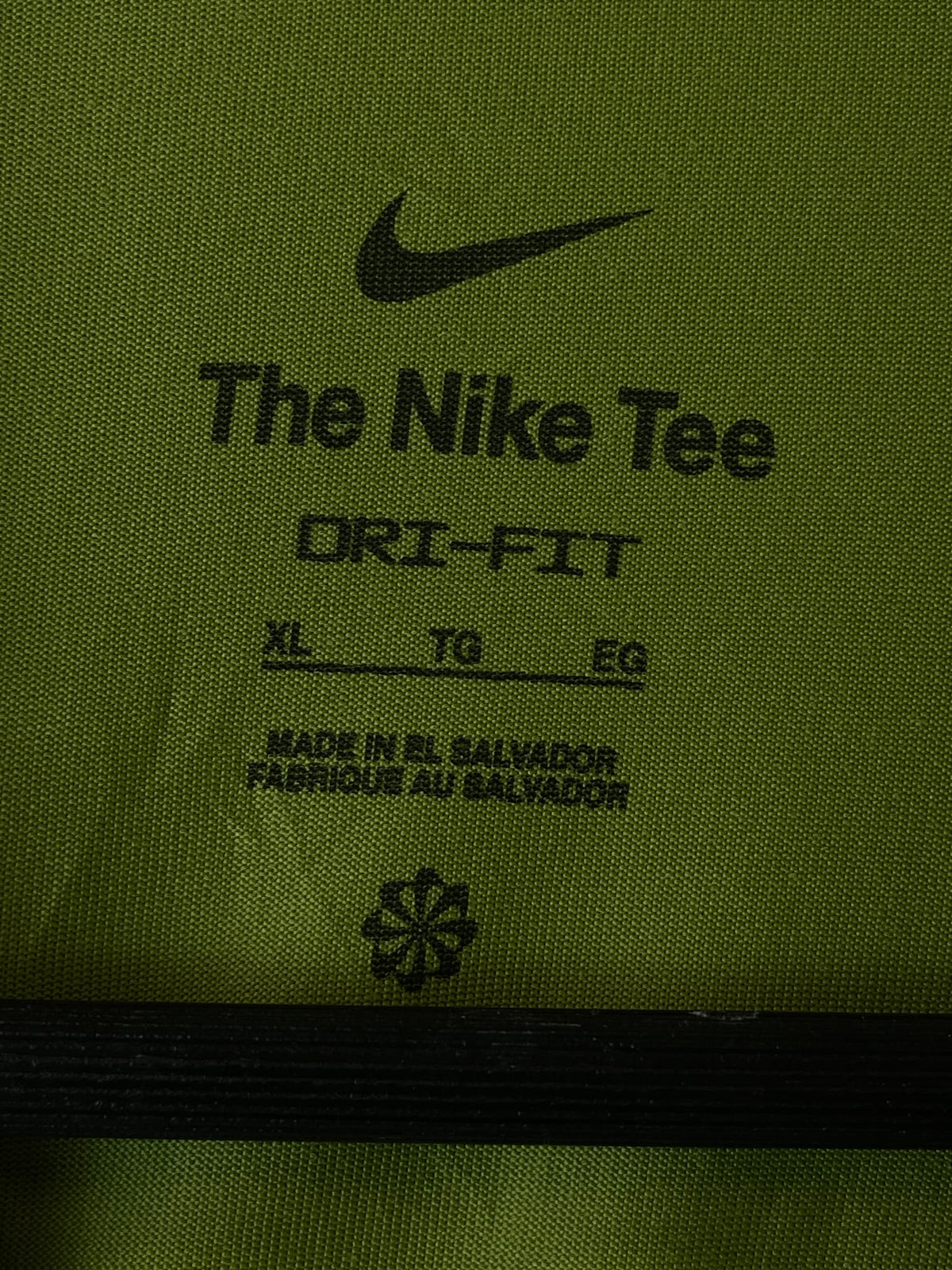 Nike Dri-FIT Swoosh Graphic Training T-Shirt