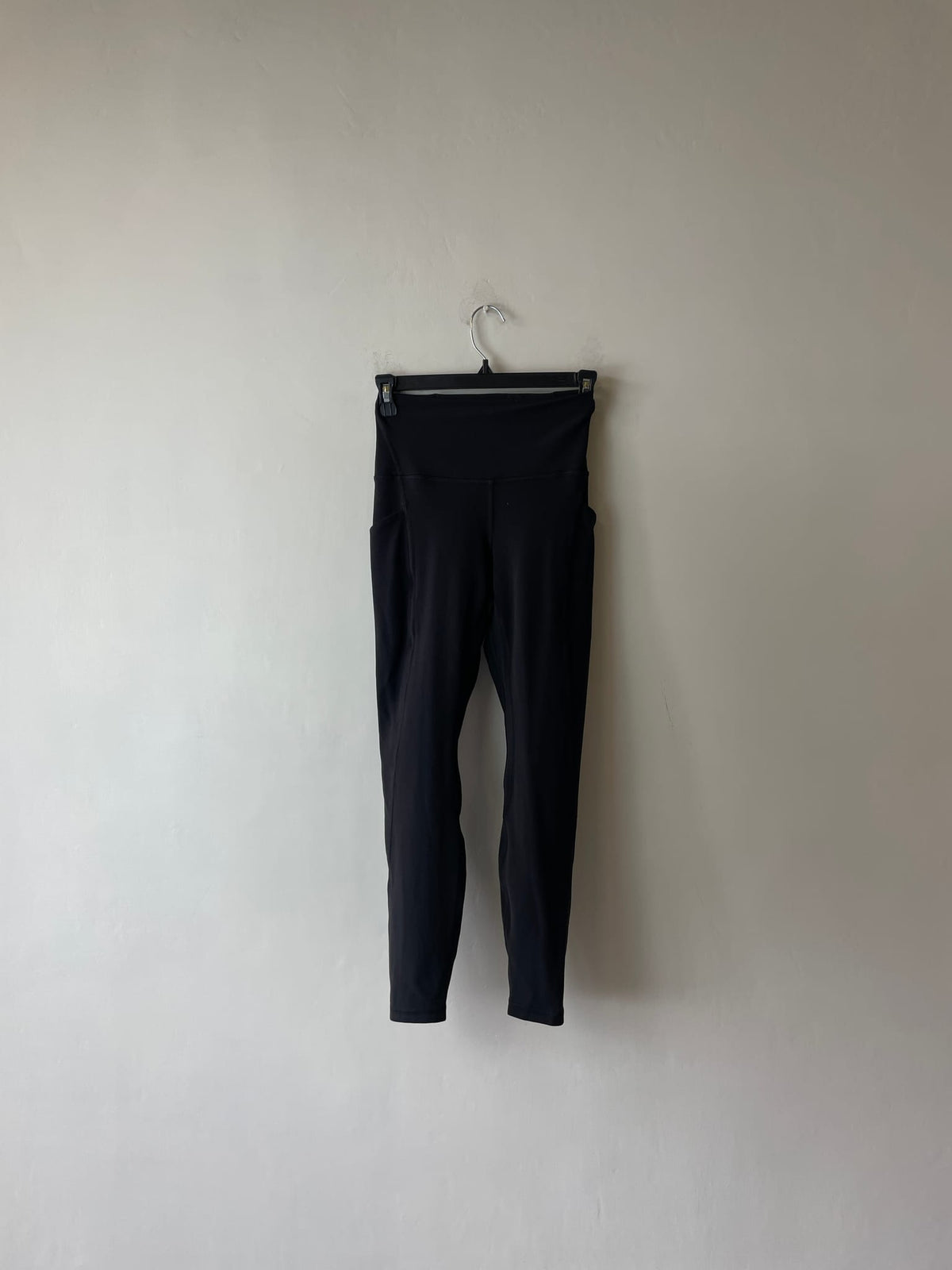 Lululemon Wunder Train High-Rise Tight with Pockets
