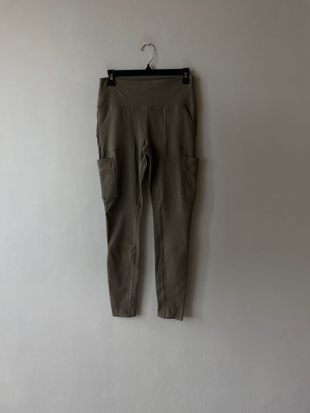 alo High-Waist Cargo Legging