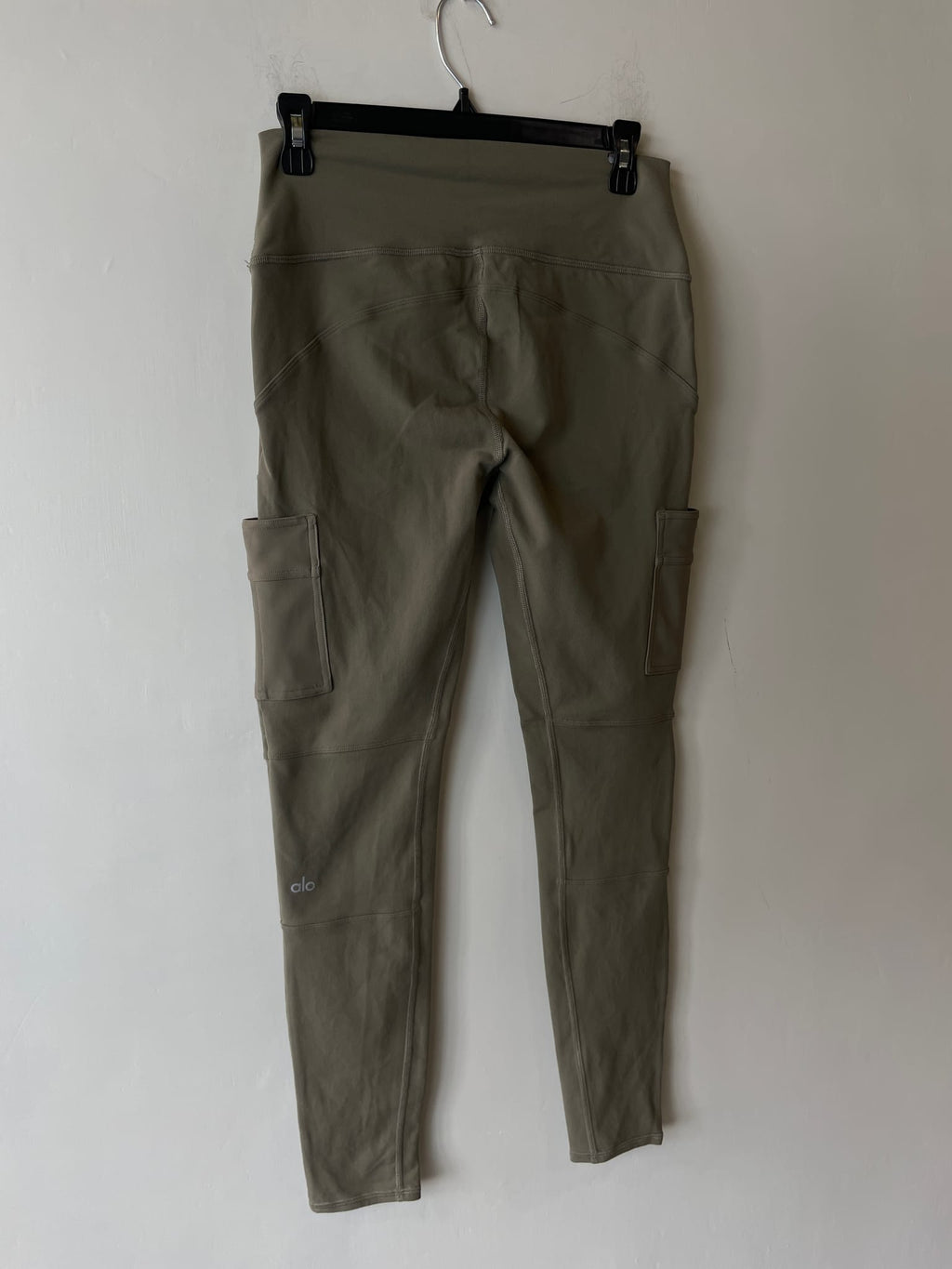 alo High-Waist Cargo Legging