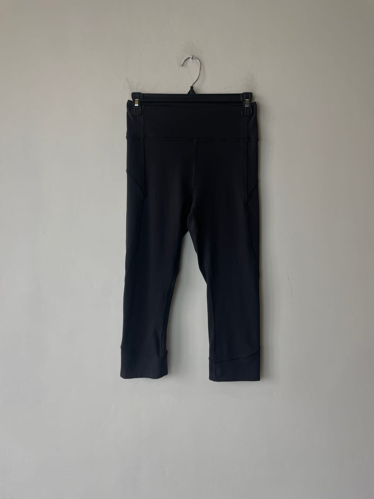 Lululemon In Movement Crop 19" *Everlux