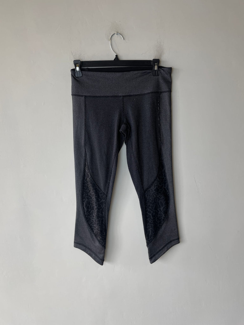 Lululemon Run: Inspire Crop II
