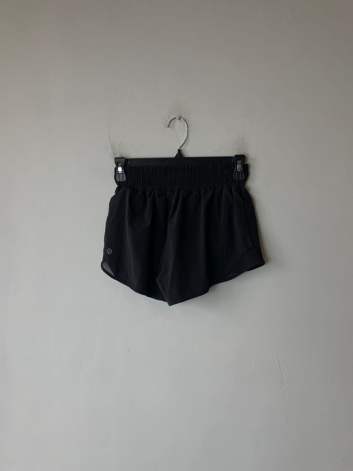 Lululemon Hotty Hot Lined Short 2.5"
