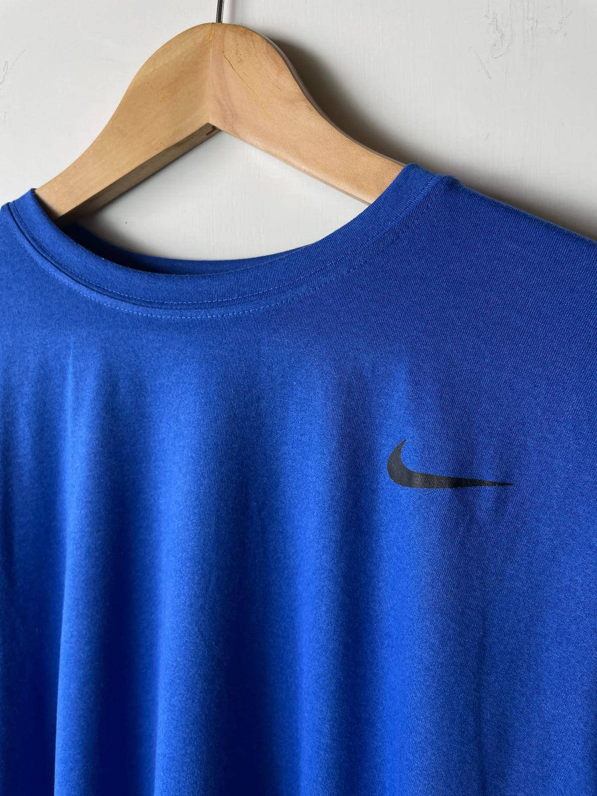 Nike Dri-FIT Legend Short-Sleeve Fitness Tee