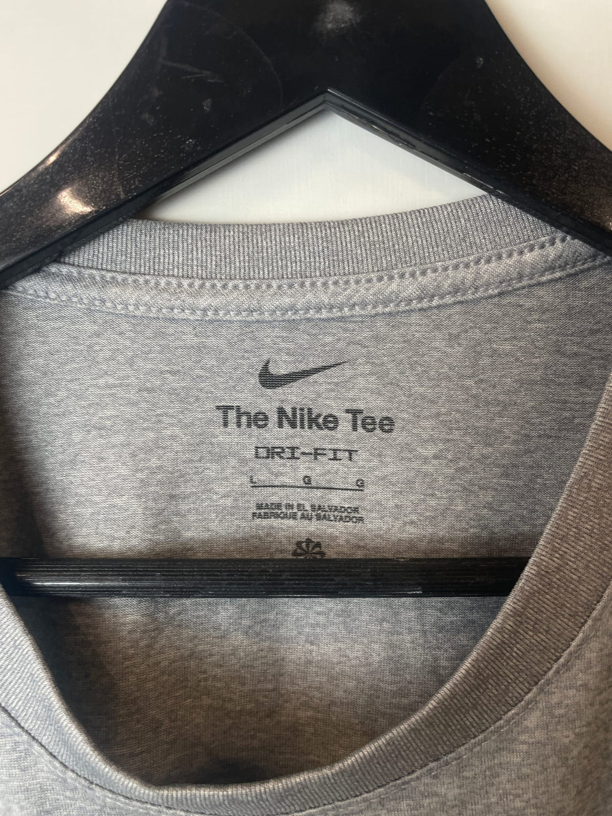 Nike Dri-FIT Legend Short-Sleeve Fitness Tee