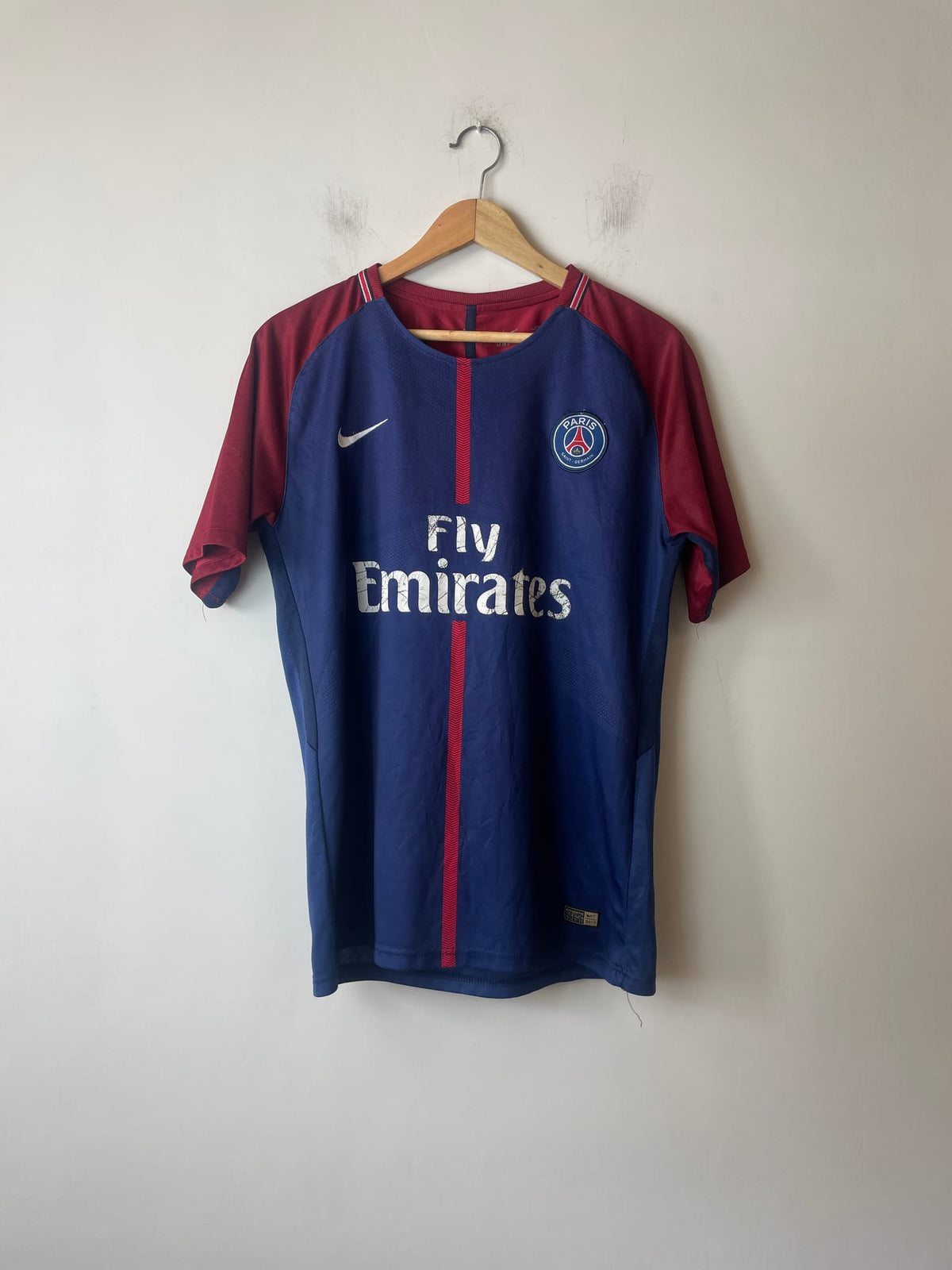 Nike Paris Saint-Germain 2017/18 Home Jersey