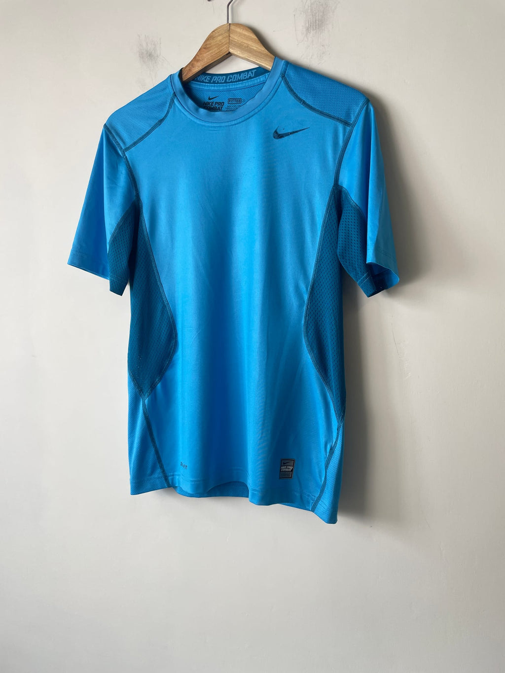 Nike Pro Combat Hypercool Fitted Top