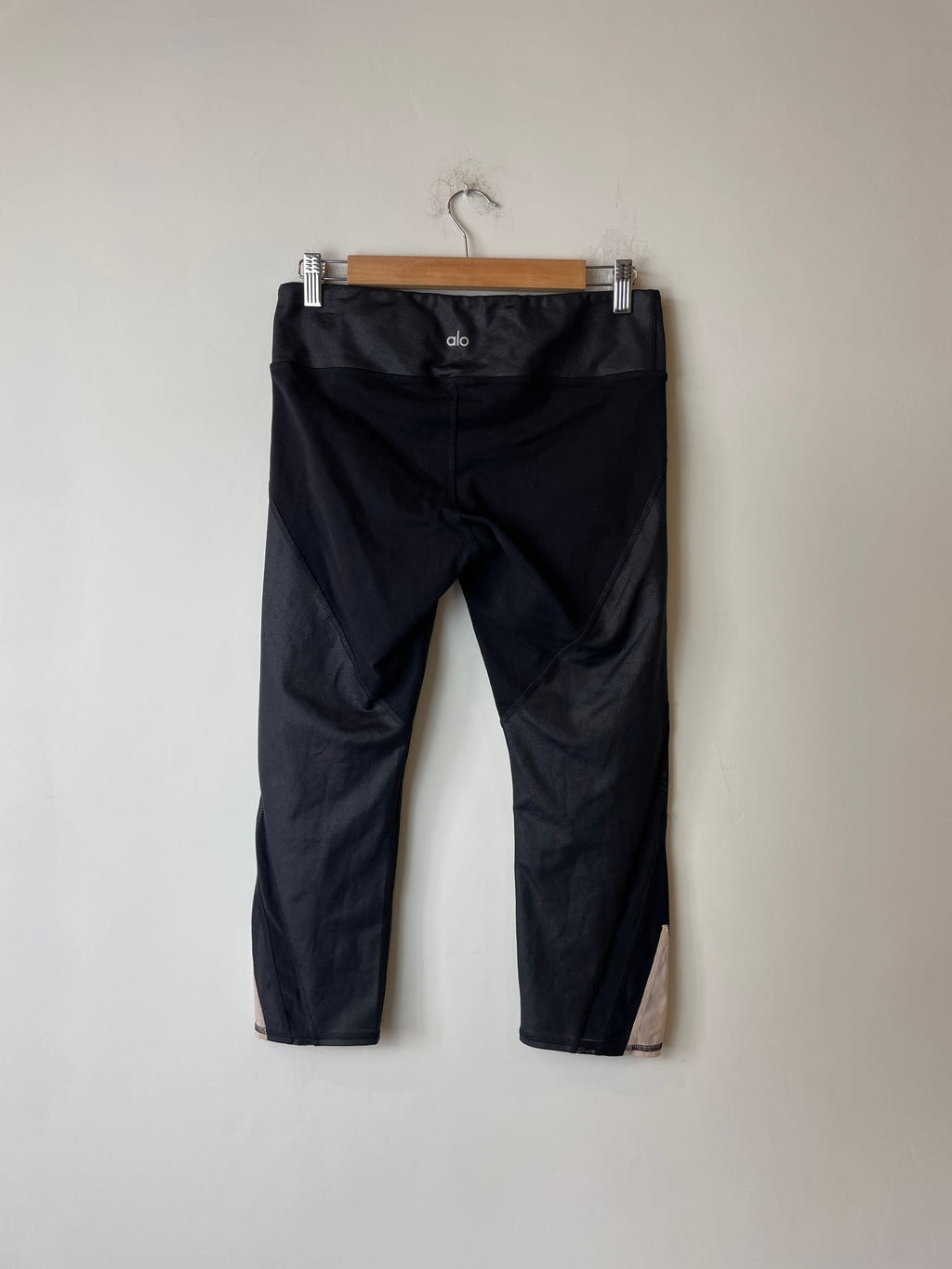 SIZE TO CONFIRM — Lululemon Athletica Pace Rival Crop