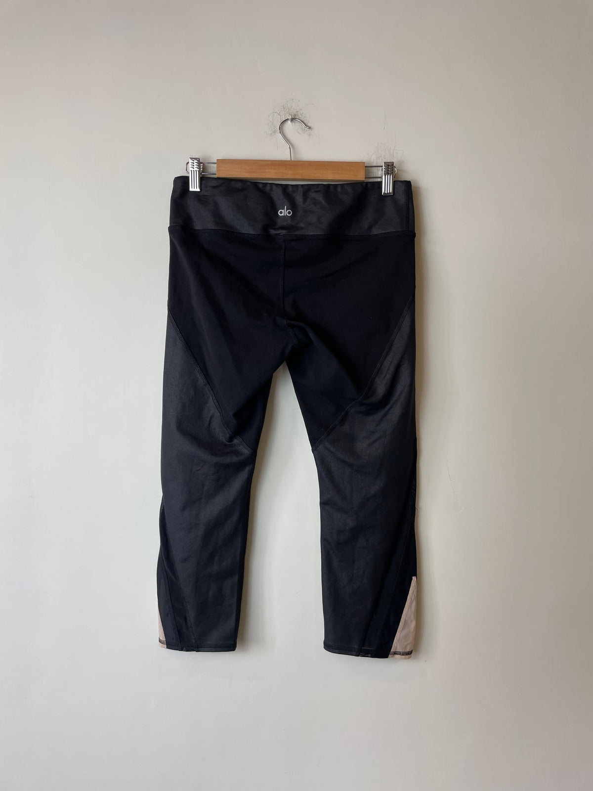 SIZE TO CONFIRM — Lululemon Athletica Pace Rival Crop