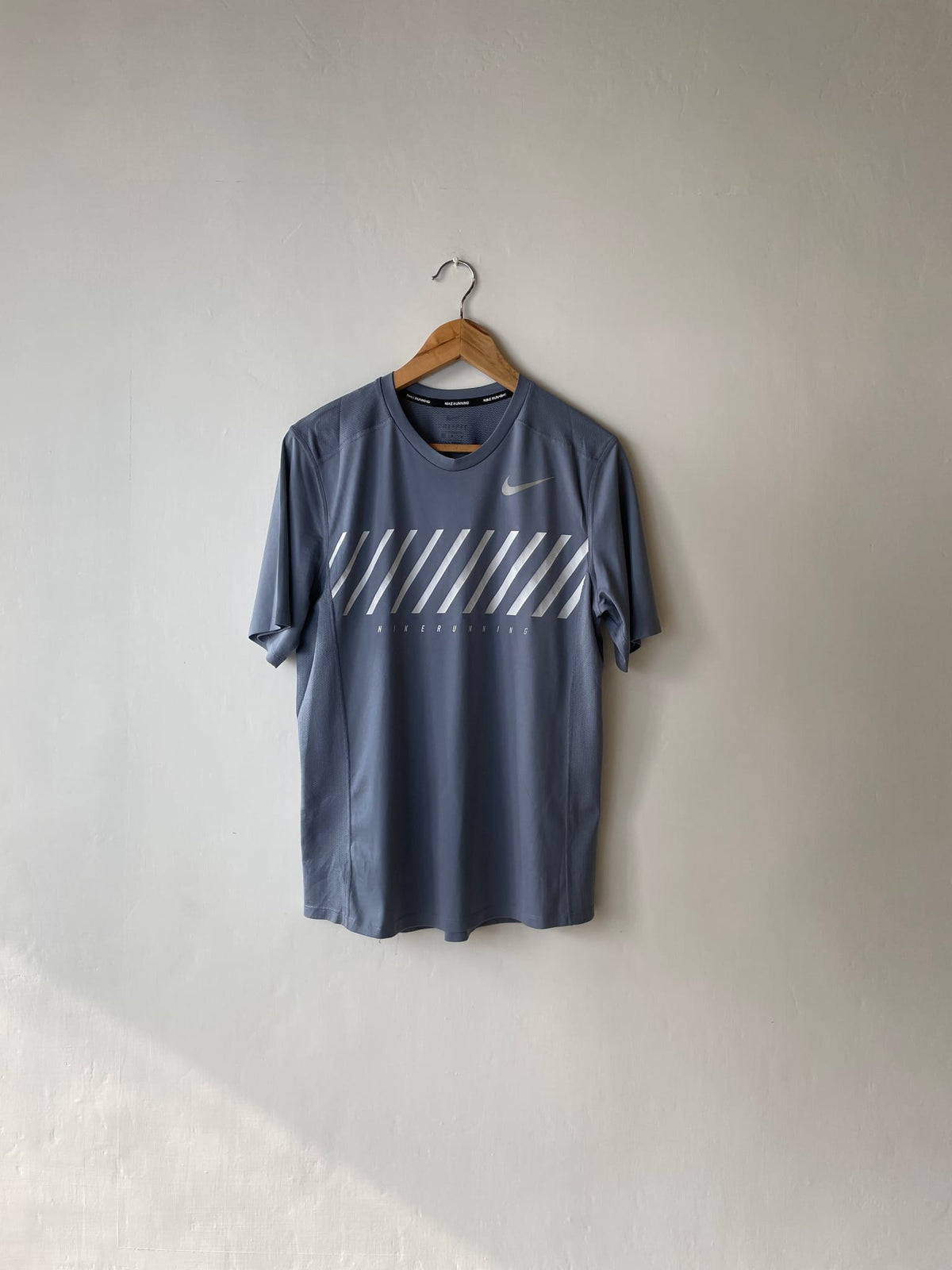 SIZE TO CONFIRM — Nike Miler Flash Running T-Shirt