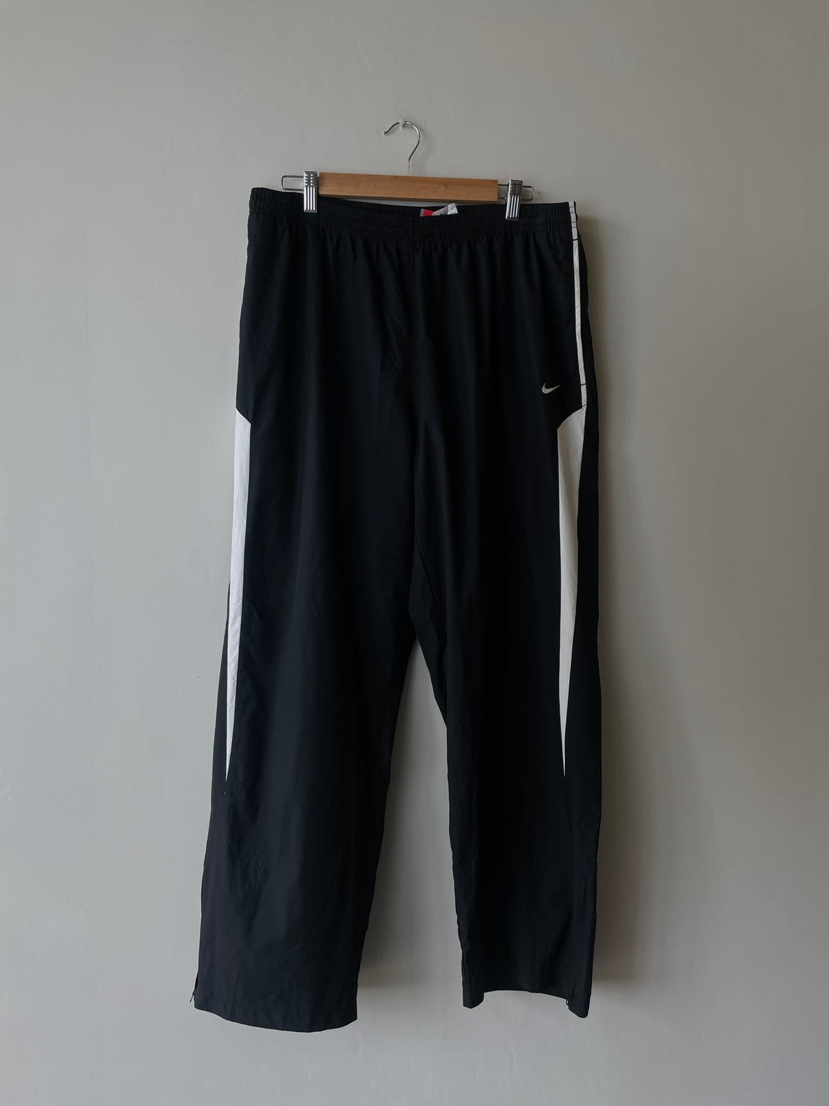 Nike Early 2000s Team Woven Track Pants