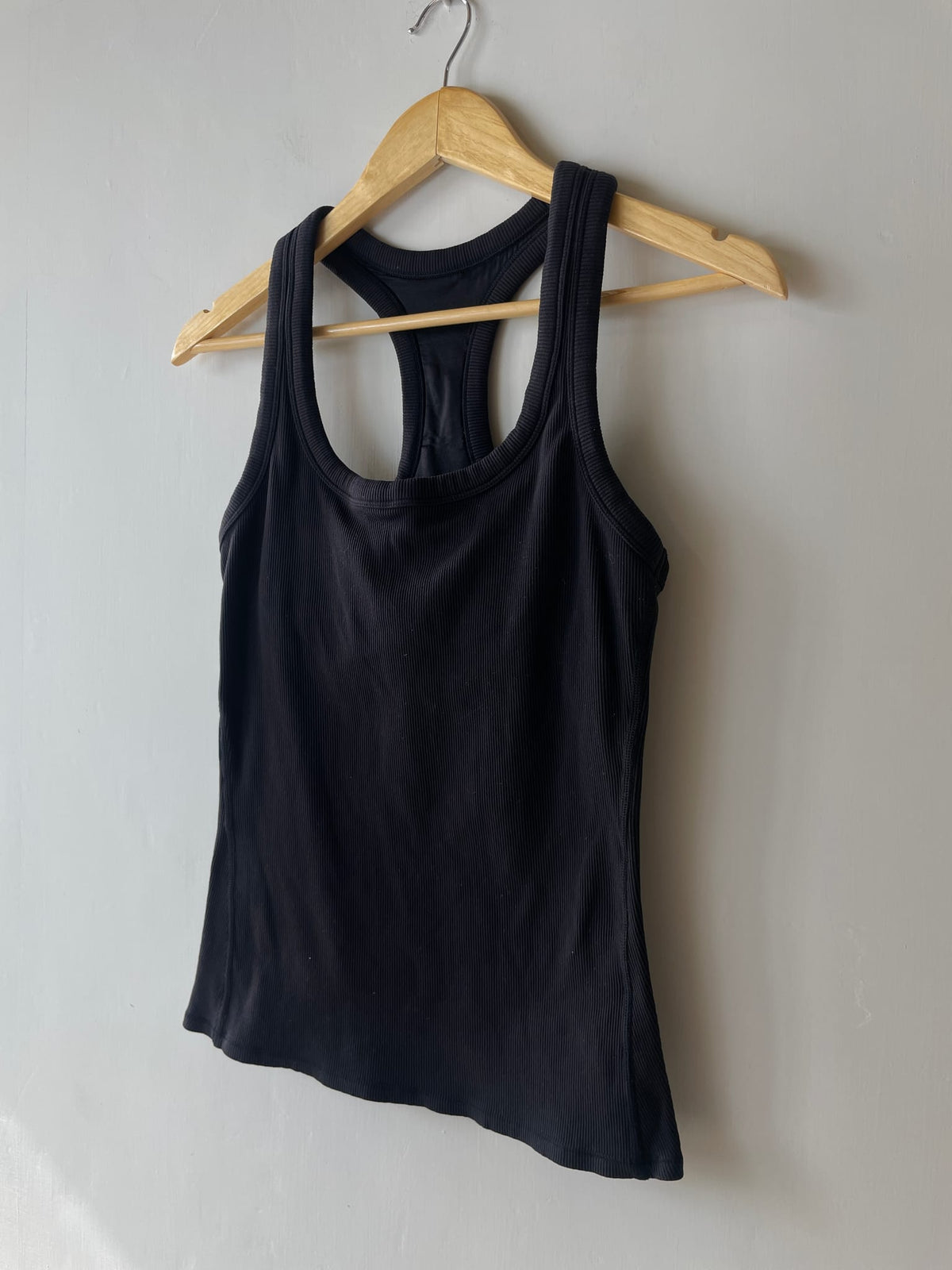 SIZE TO CONFIRM — Lululemon Tone It Built-In Bra Tank Top