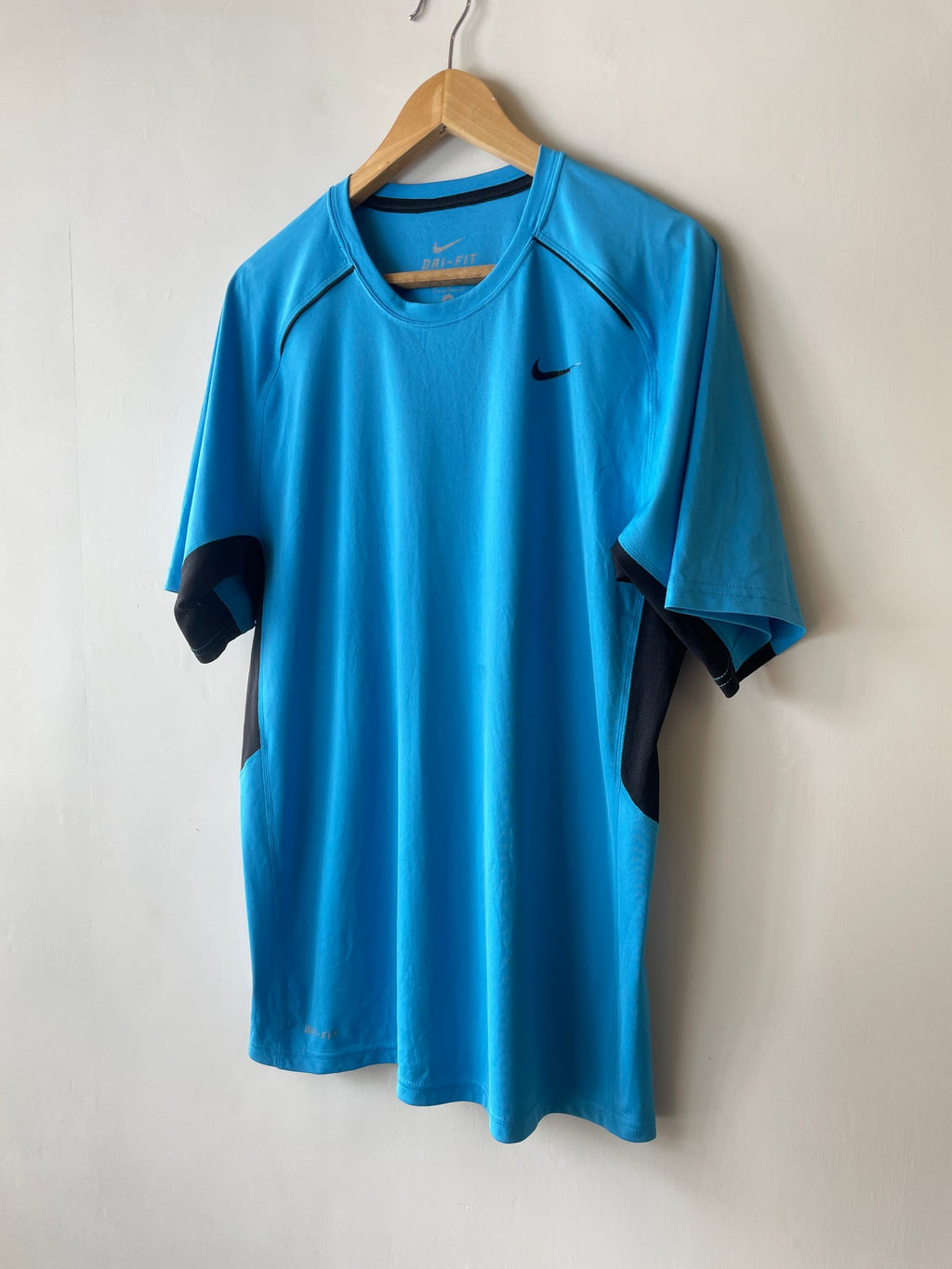 Nike High-Ventilation Training T-Shirt